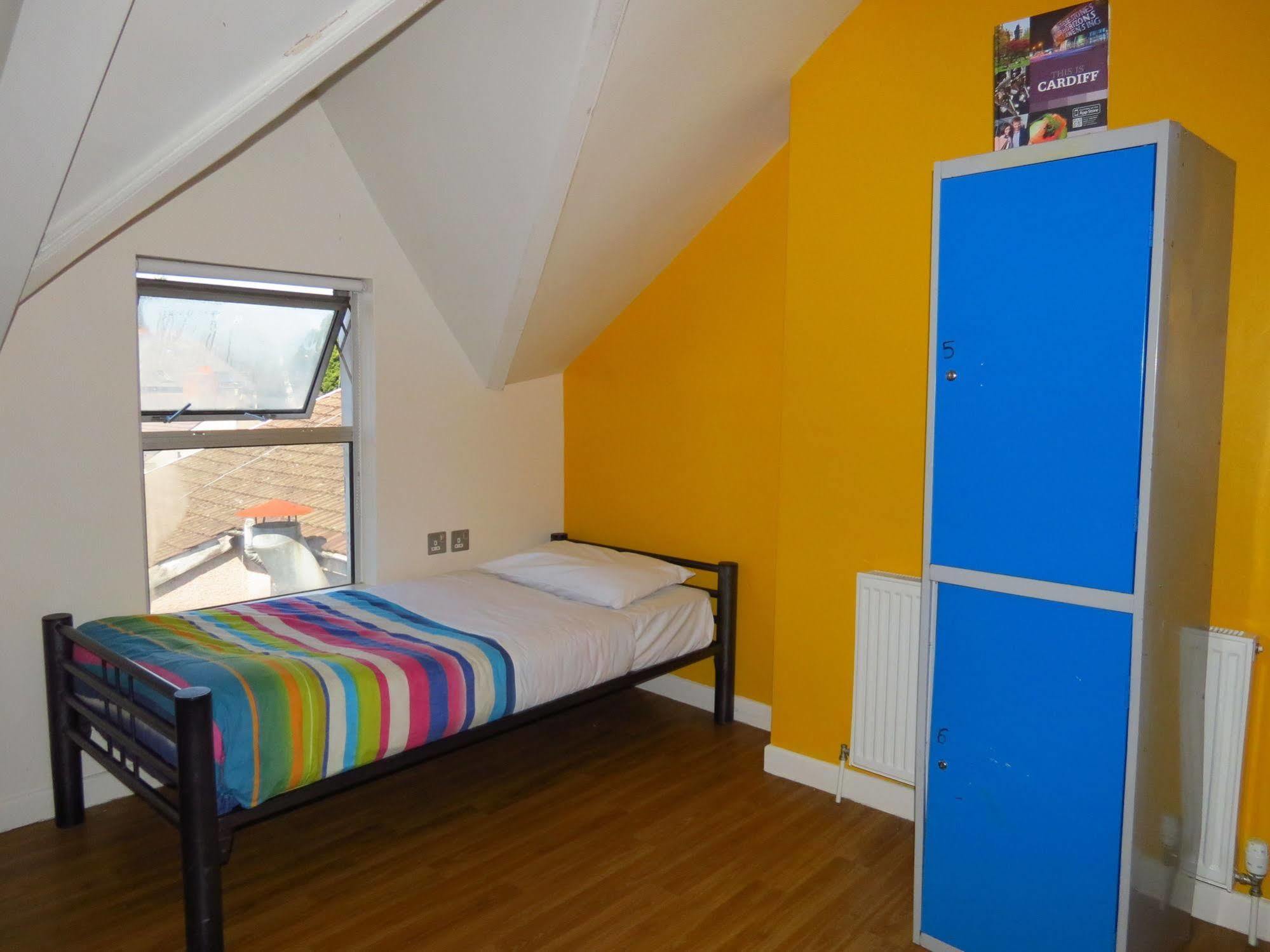 Nosda Studio Hostal Cardiff Exterior foto