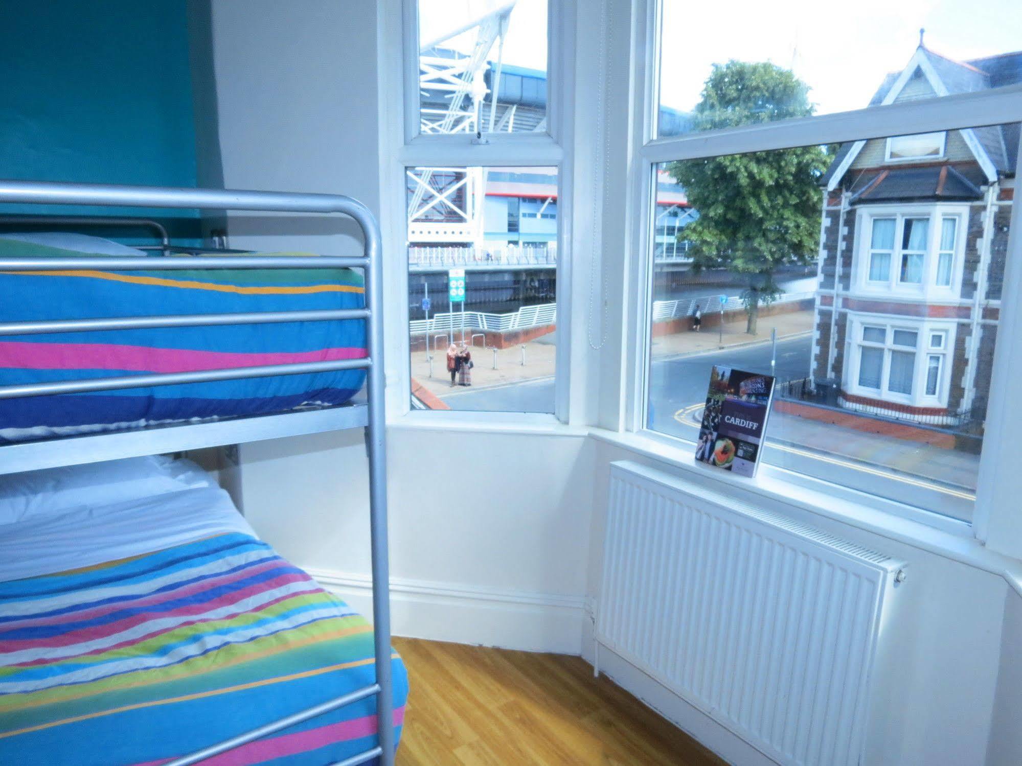 Nosda Studio Hostal Cardiff Exterior foto